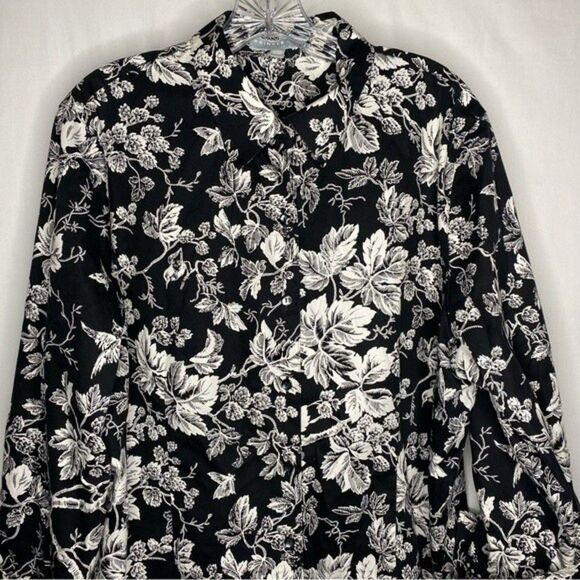 Foxcroft Black and White Leaves Button Down Shirt size 18 - Picture 3 of 6